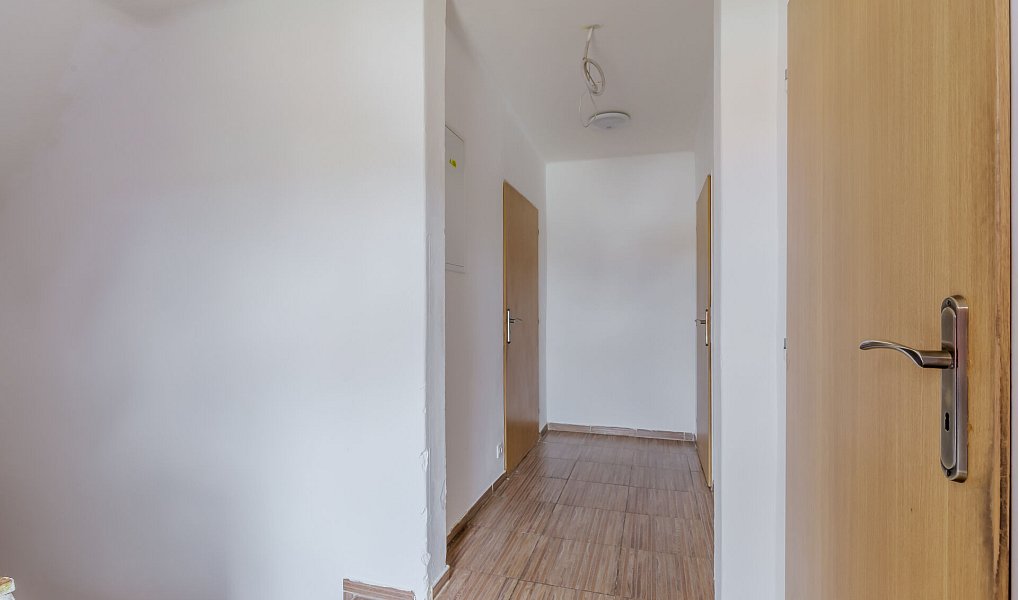 Prodej domu 175 m² s pozemkem 753 m², Kladno – náhled fotky 11