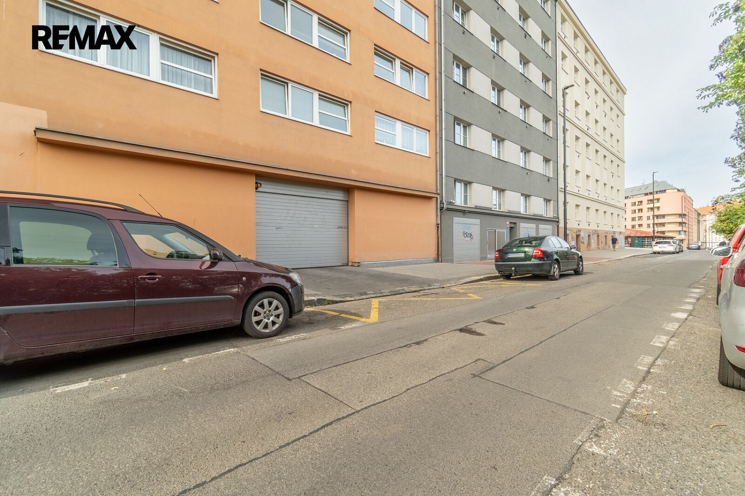 Prodej garážového stání 13m2 Bartoškova ulice Praha 4 Nusle