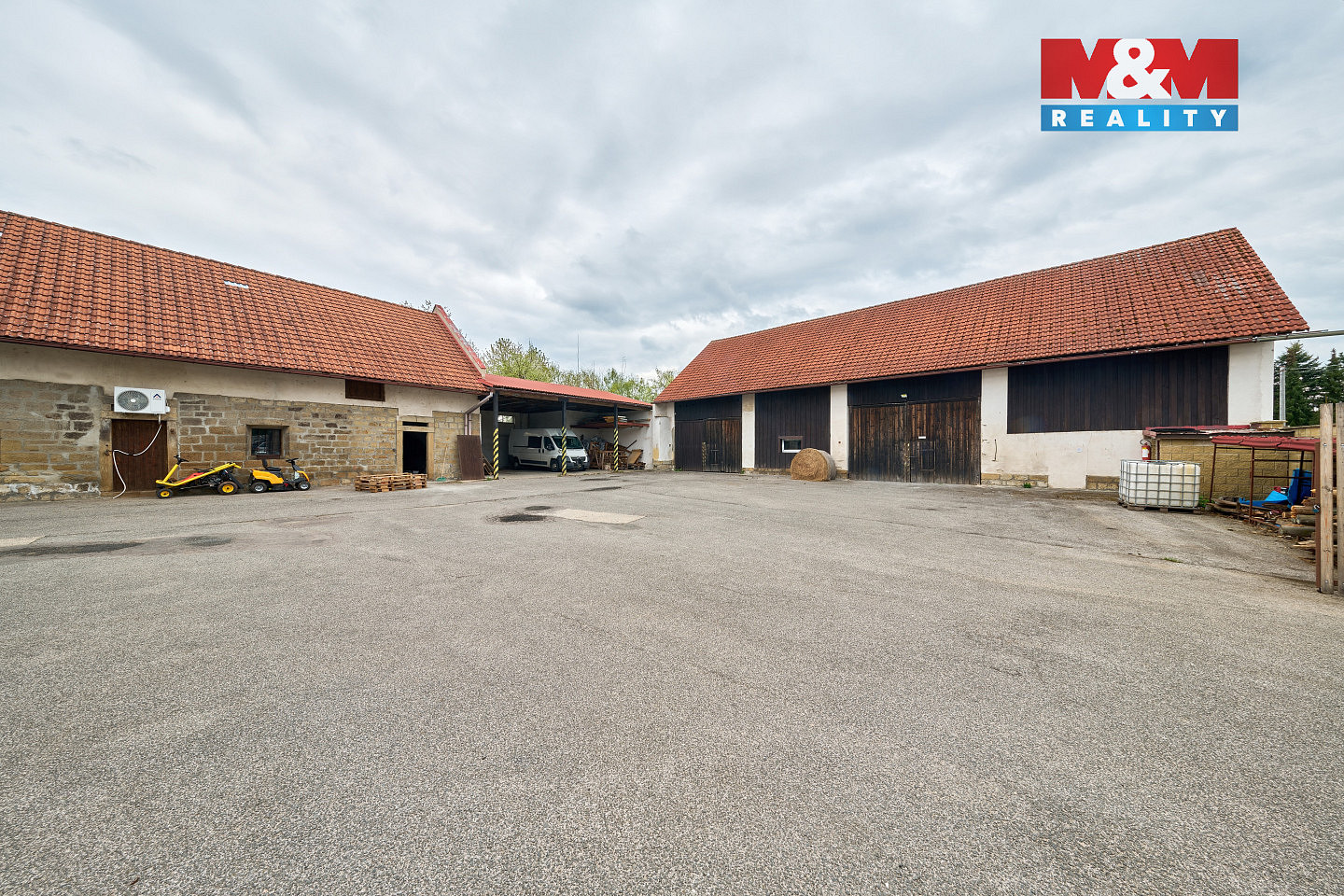 Prodej výrobních prostor 453 m² – fotografie 3