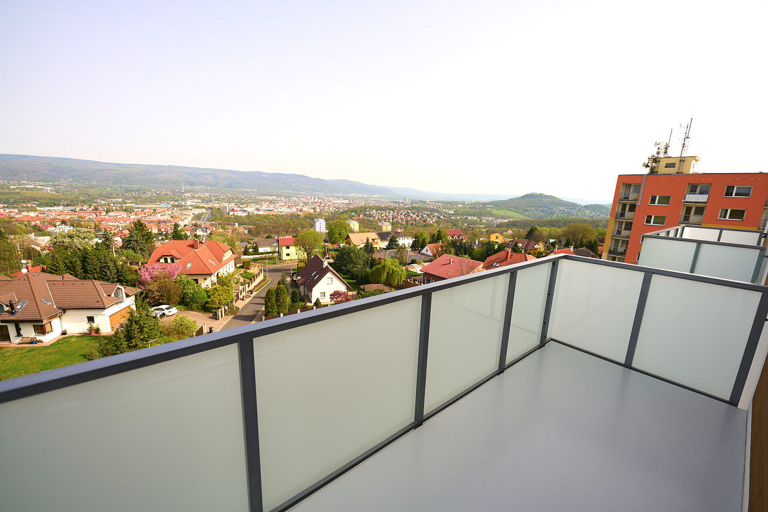 Prodej bytu 3+kk 72 m² – pohled 4