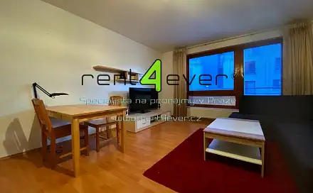 Pronájem bytu 1+kk 33 m²