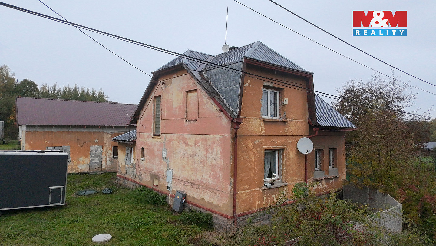 Prodej domu 214 m² s pozemkem 2 125 m² – pohled 2