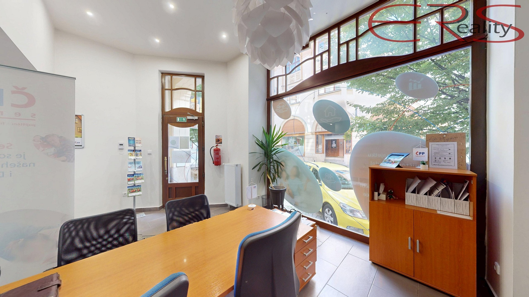 Pronájem obchodních prostor 83 m² – fotografie 3