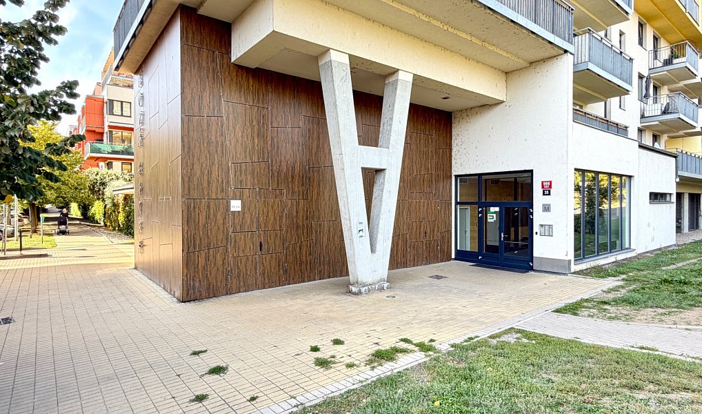 Prodej bytu 2+kk 56 m², Praha – náhled fotky 9