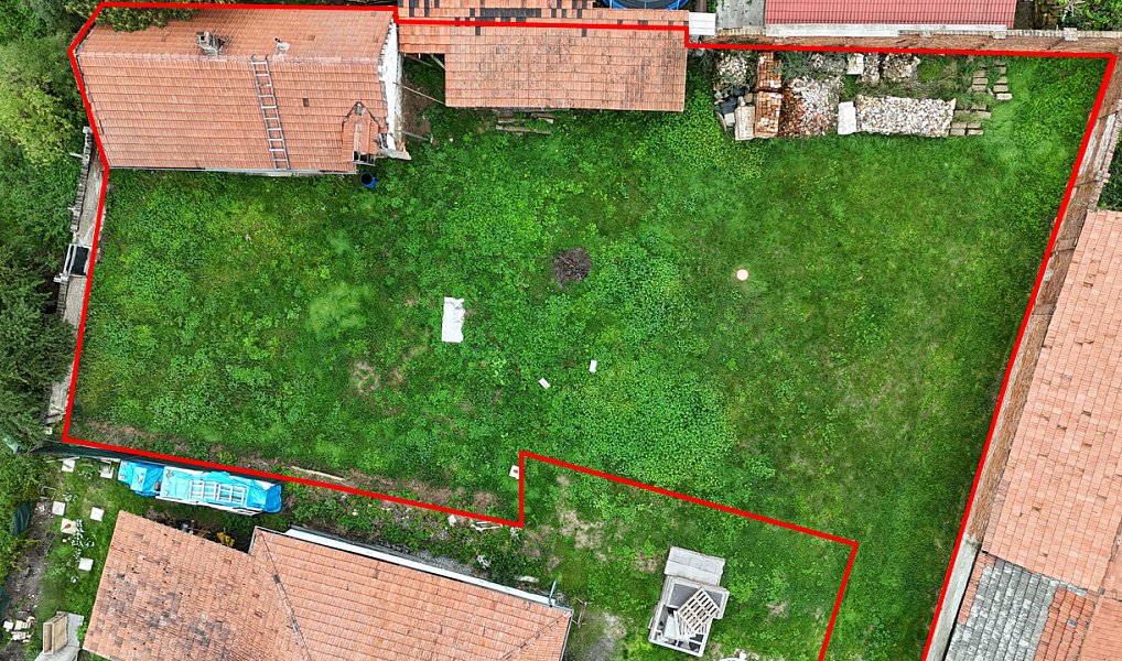 Prodej stavebního pozemku 977 m², Zálezlice – náhled fotky 5