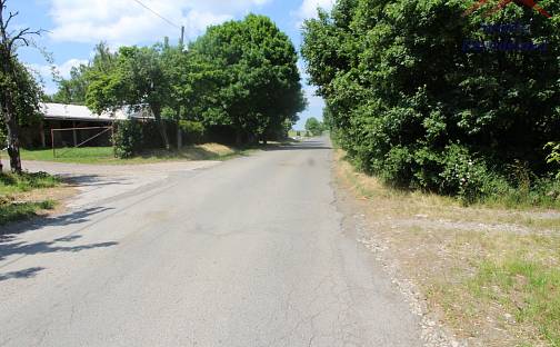 Prodej stavebního pozemku 1 005 m², Karlštejnská, Roblín, okres Praha-západ