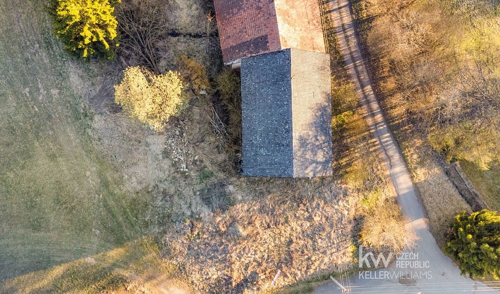 Prodej komerčního pozemku 1 200 m², Častrov – náhled fotky 3