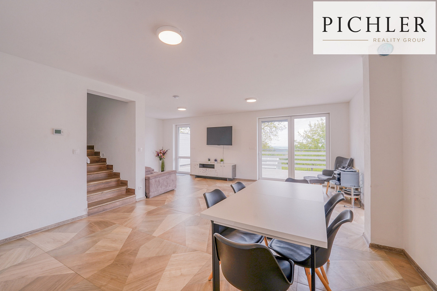Prodej domu 136 m² s pozemkem 86 m² — photo 2