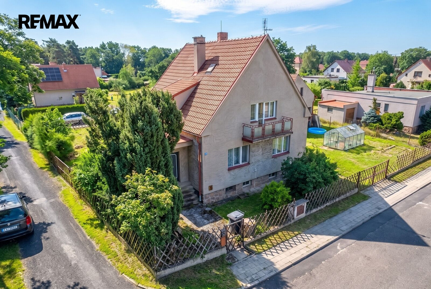 Prodej domu 260 m² s pozemkem 839 m² – fotografie 2