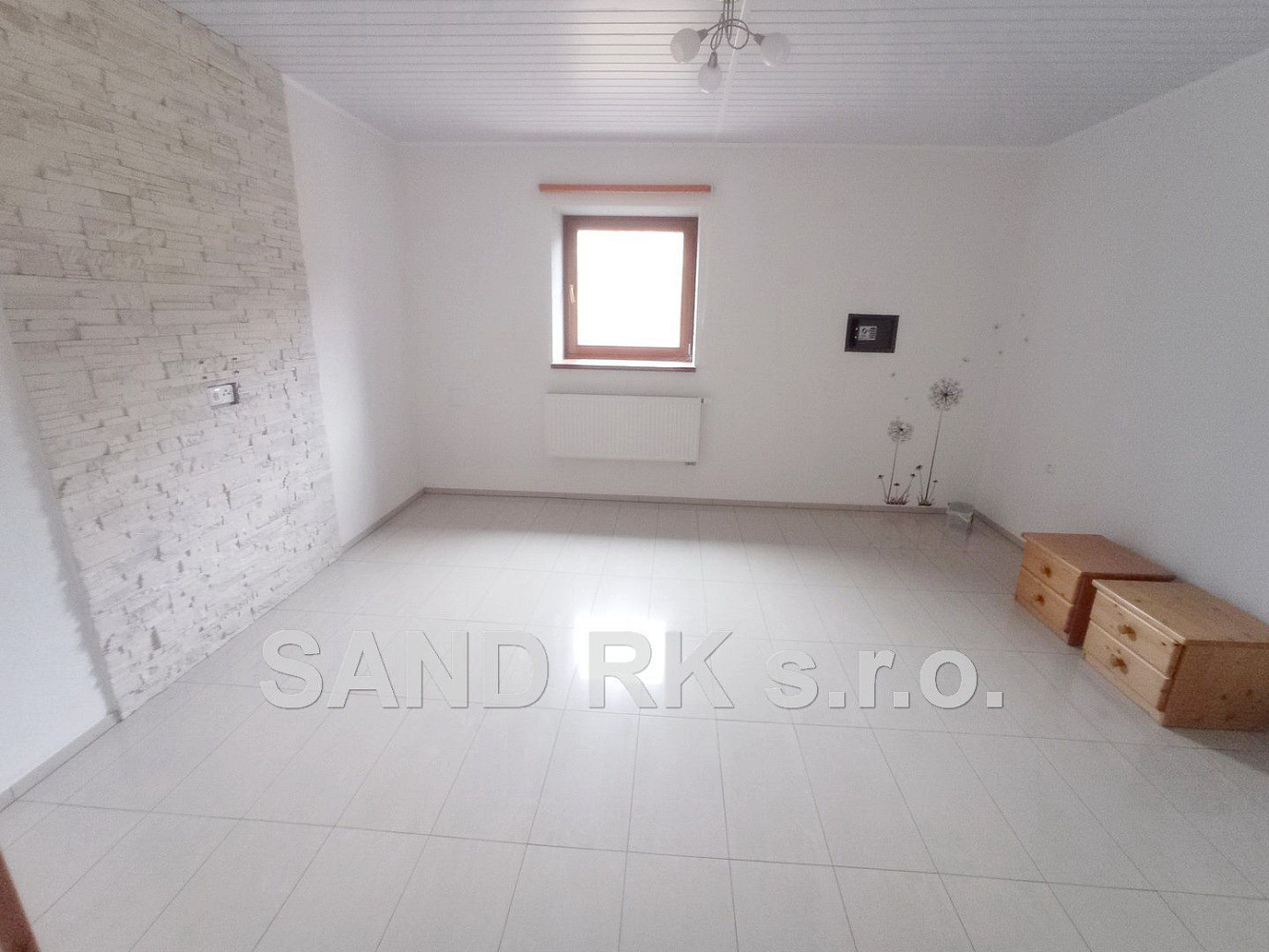 Prodej domu 730 m² s pozemkem 2 759 m² – fotografie 2