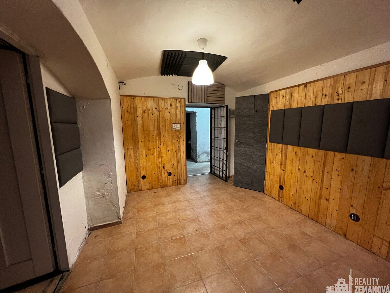 Pronájem komerčního objektu (jiného typu) 32 m² – fotografie 4