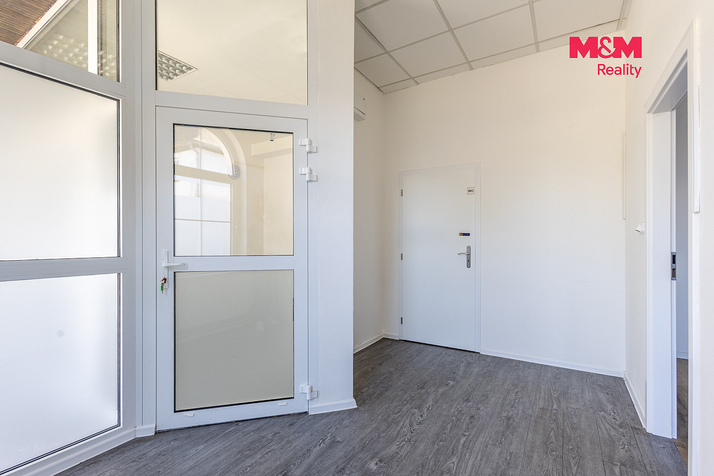 Pronájem obchodních prostor 108 m² – fotografie 4
