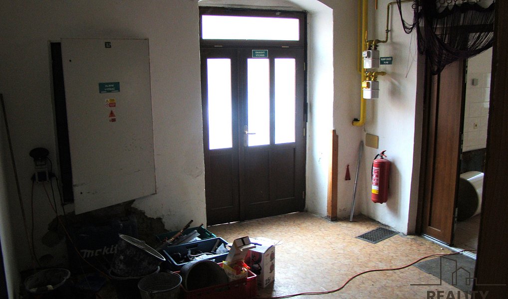 Pronájem komerčního objektu (jiného typu) 270 m², Smečno – náhled fotky 7