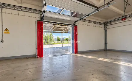 Pronájem skladovacích prostor 360 m², Na Hrůdách, Břeclav