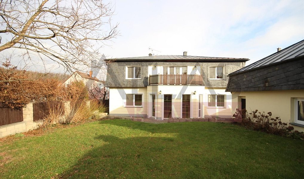 Pronájem domu 360 m² s pozemkem 860 m², Praha – náhled fotky 23