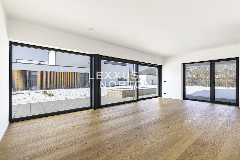 Prodej domu 182 m² s pozemkem 703 m² — photo 2