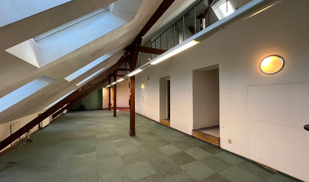 Pronájem kanceláře 110 m², Praha – náhled fotky 10