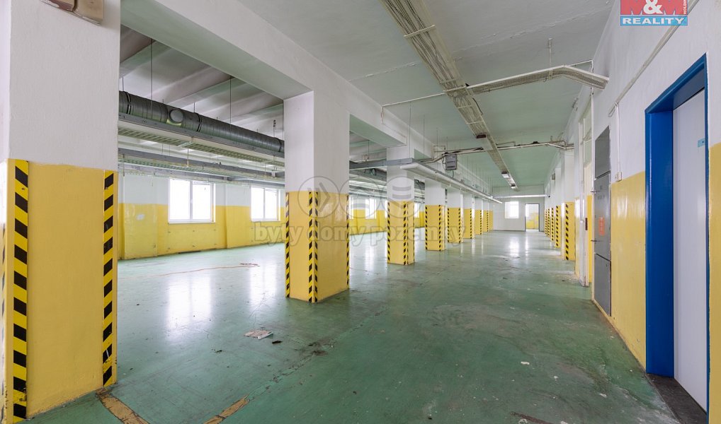 Prodej ubytovacího objektu 558 m², Rovná – náhled fotky 15