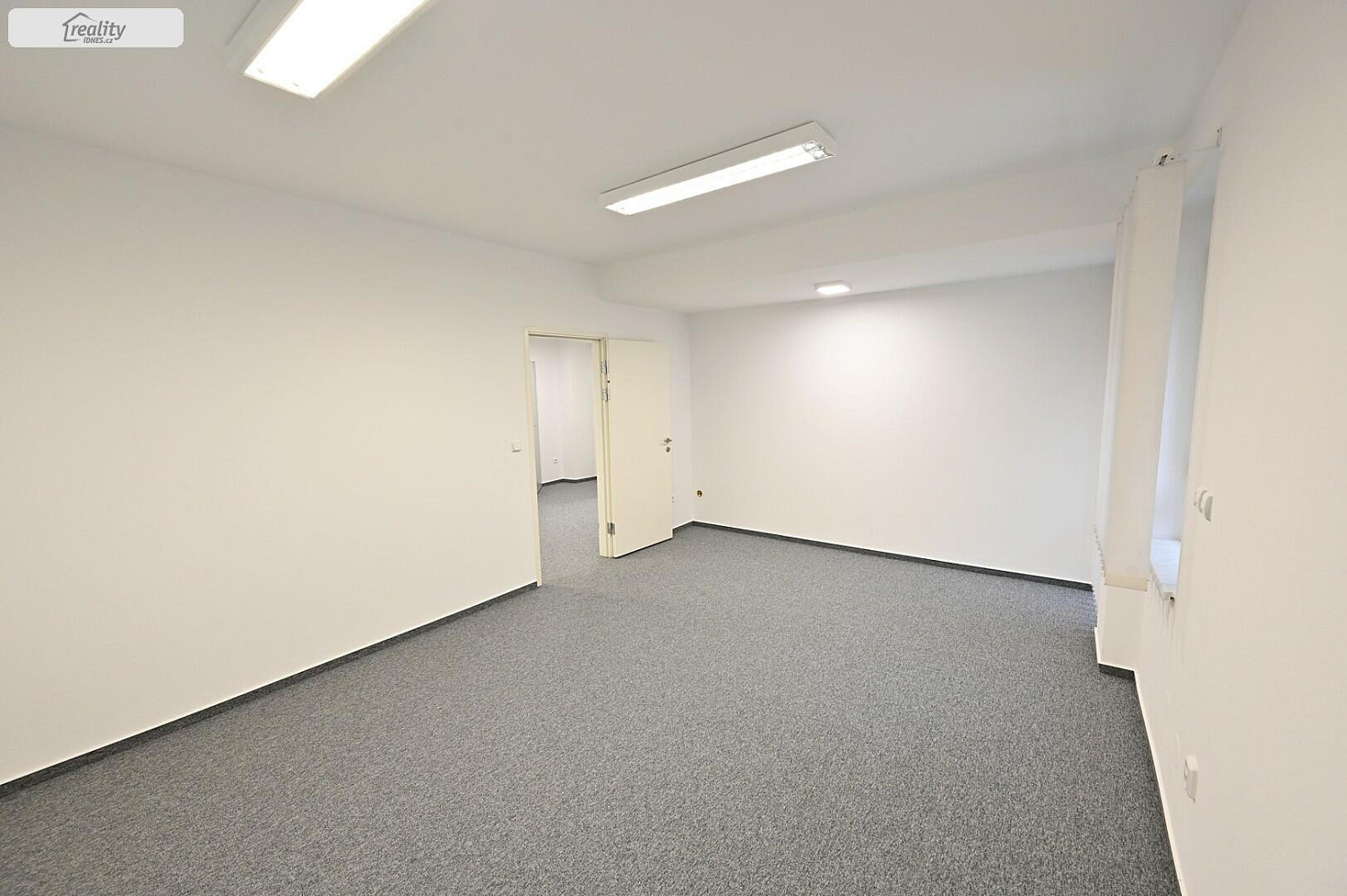 Pronájem kanceláře 101 m² — photo 5