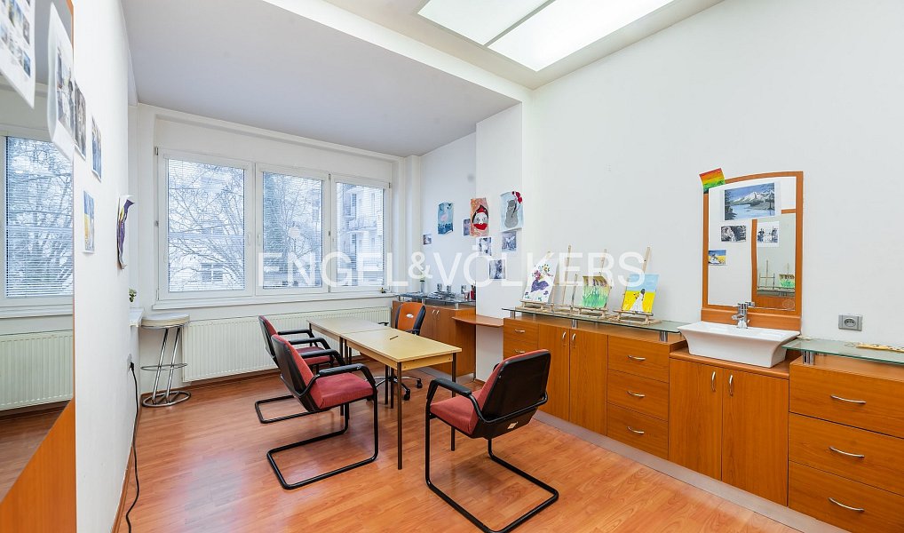 Pronájem obchodních prostor 130 m², Praha – náhled fotky 5