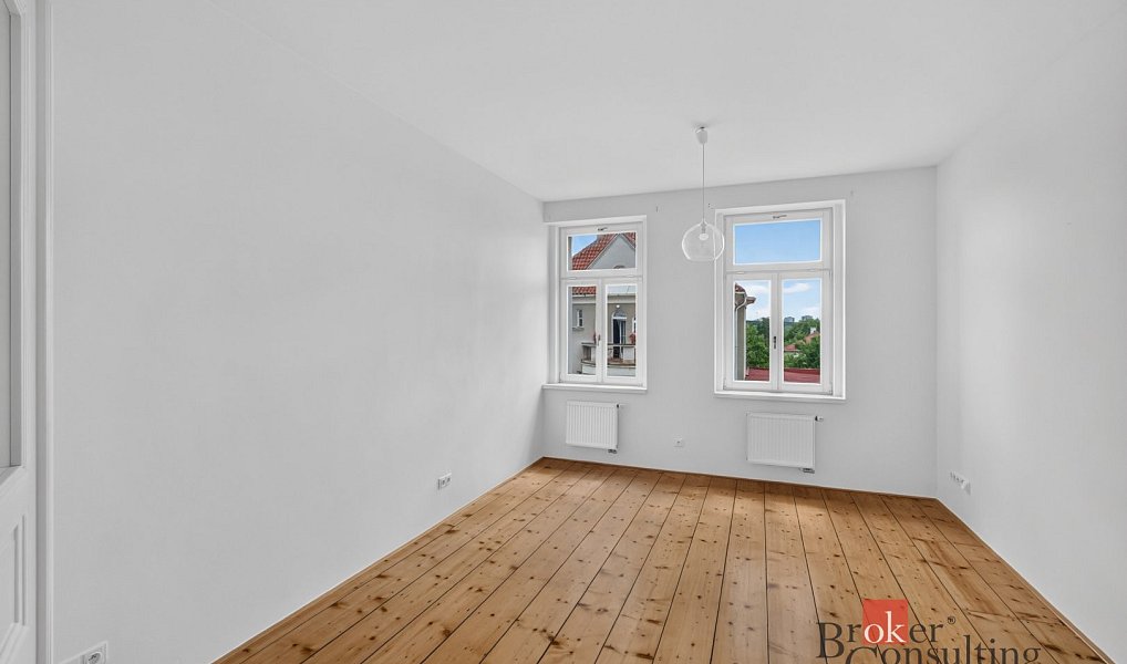 Prodej bytu 3+1 98 m², Praha – náhled fotky 2