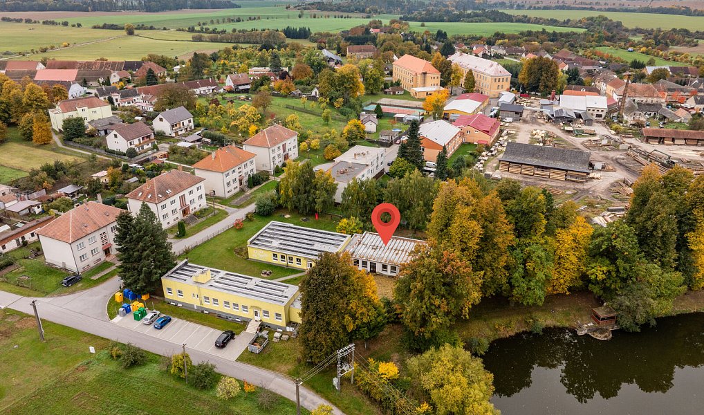 Prodej investiční nemovitosti vhodné pro občanské vybavení, služby nebo bydlení v obci Lesonice, Lesonice – náhled fotky 35