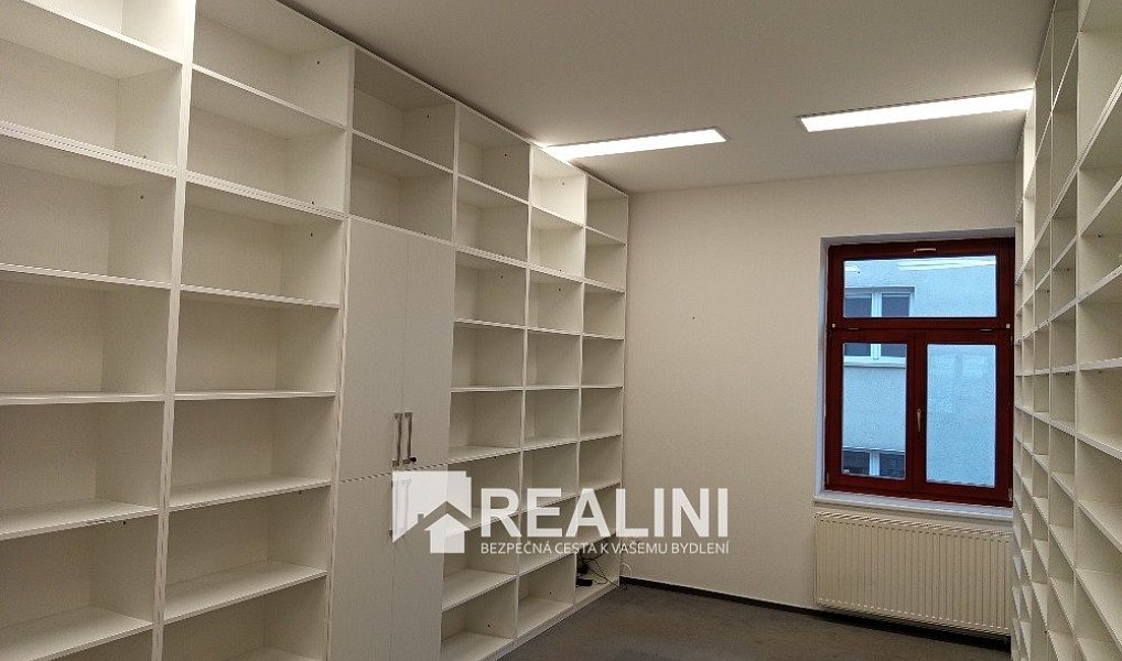 Pronájem kanceláře 18 m², Karviná – náhled fotky 4