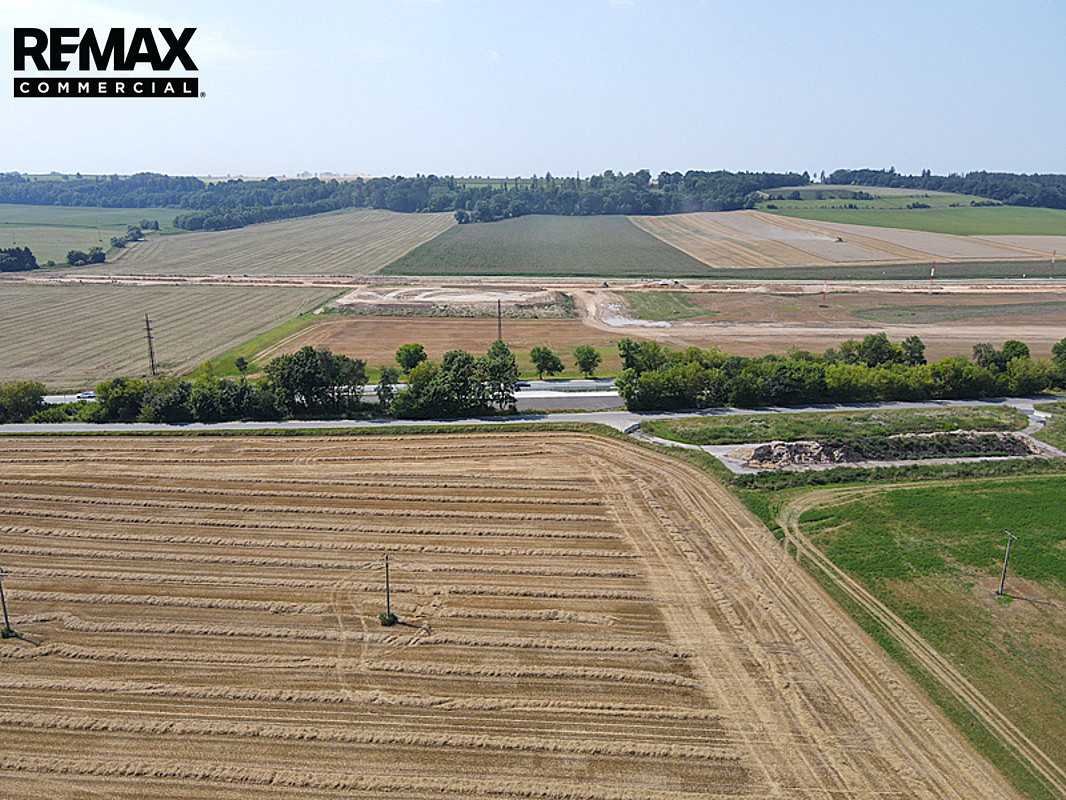 Prodej komerčního pozemku 17 606 m² - View 5