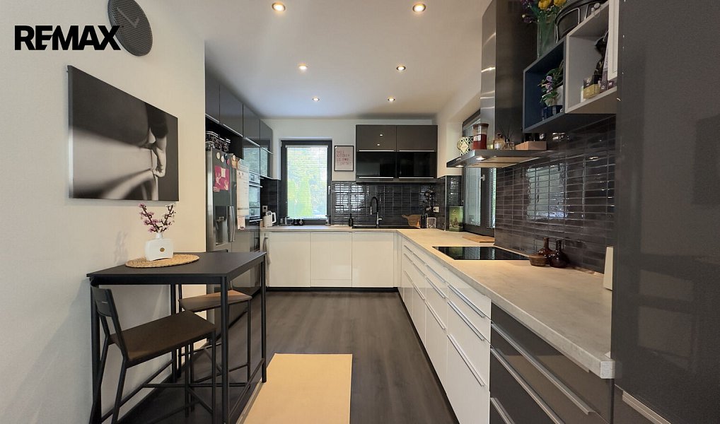 Prodej domu 160 m² s pozemkem 821 m², Statenice – náhled fotky 6