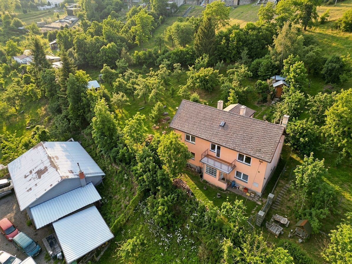 Prodej domu 255 m² s pozemkem 3 056 m² - Widok 4
