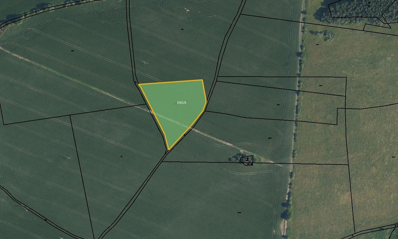 Prodej pole 5 948 m²
