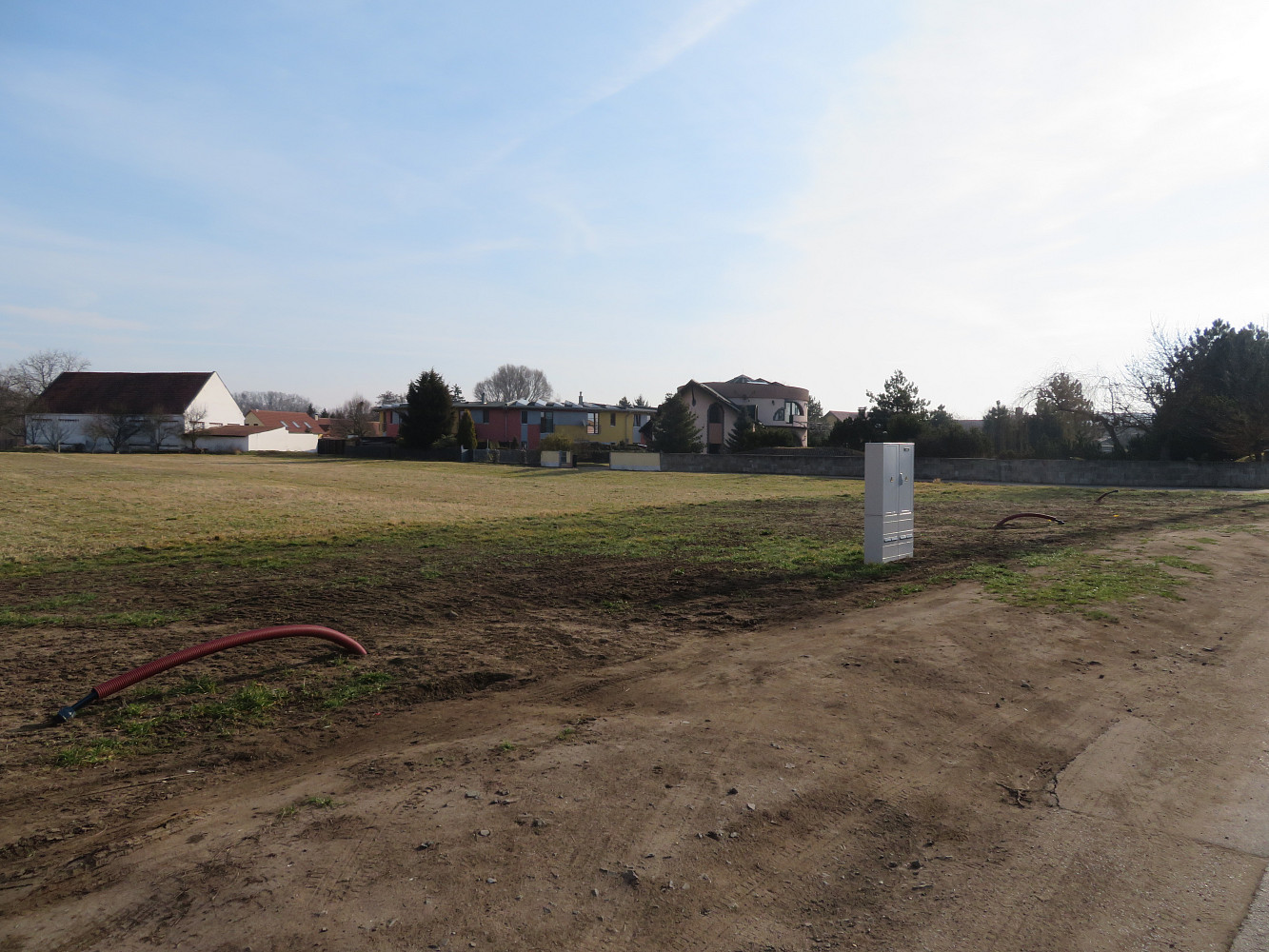 Prodej stavebního pozemku 2 420 m² – fotografie 3