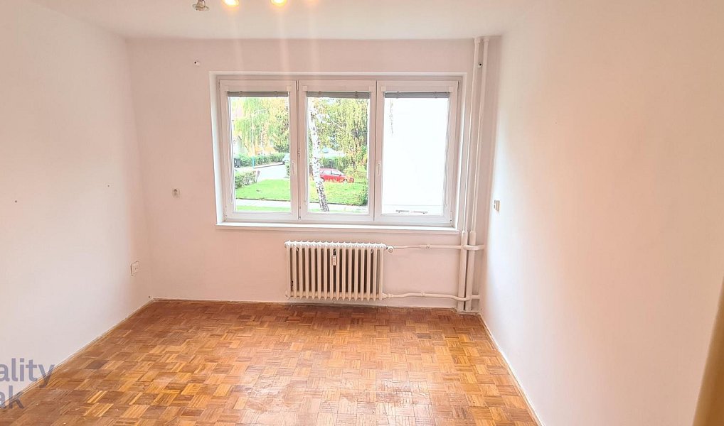 Prodej bytu 3+1 65 m², Břeclav – náhled fotky 8