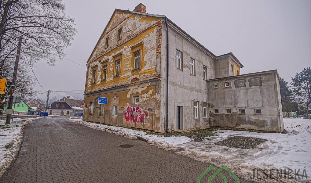 Prodej skladovacích prostor 240 m², Jeseník – náhled fotky 2