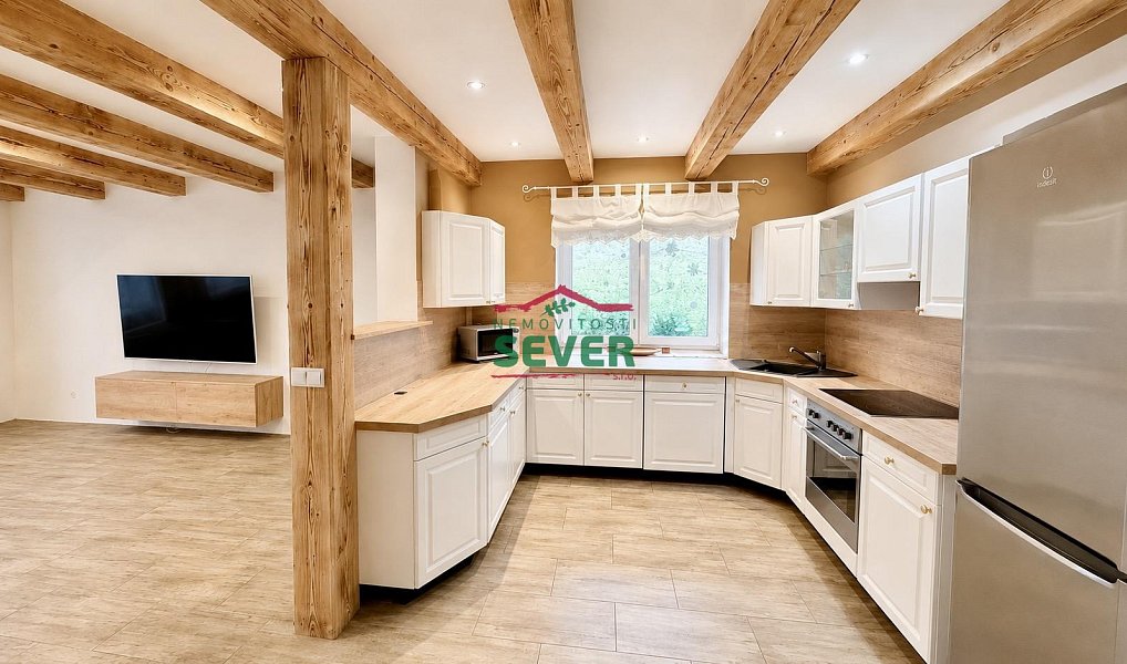 Prodej domu 220 m² s pozemkem 1 576 m², Louny – náhled fotky 9