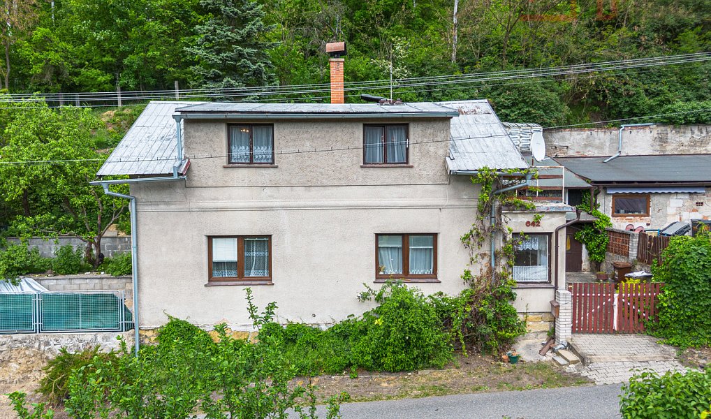 Prodej domu 169 m² s pozemkem 246 m², Bělá pod Bezdězem – fotka 1 z 34