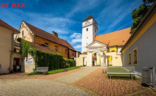 Prodej domu 150 m² s pozemkem 131 m², náměstí J. V. Kamarýta, Velešín, okres Český Krumlov