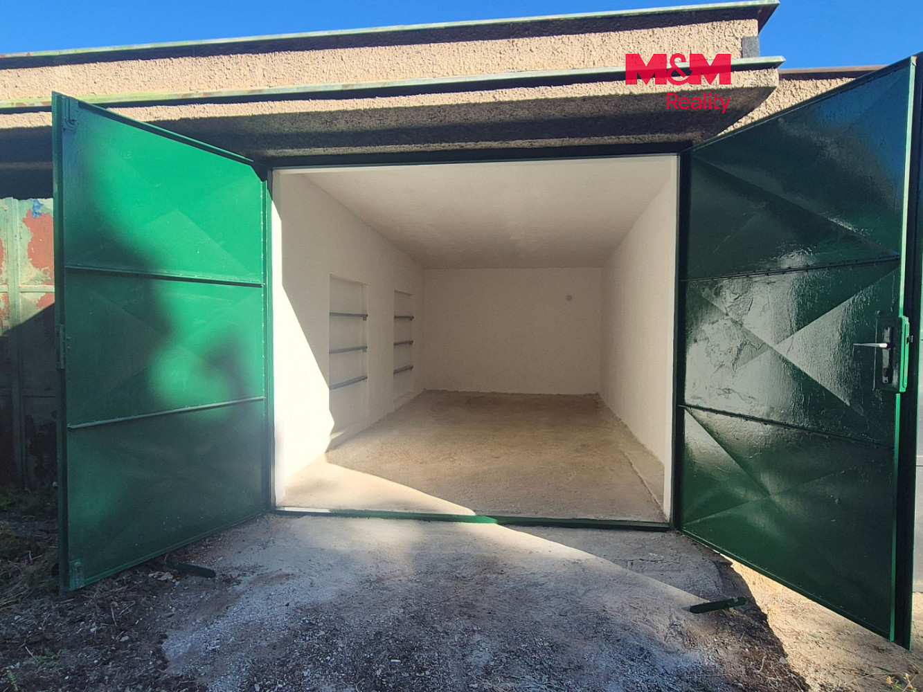 Prodej garáže, 18 m2, Beroun