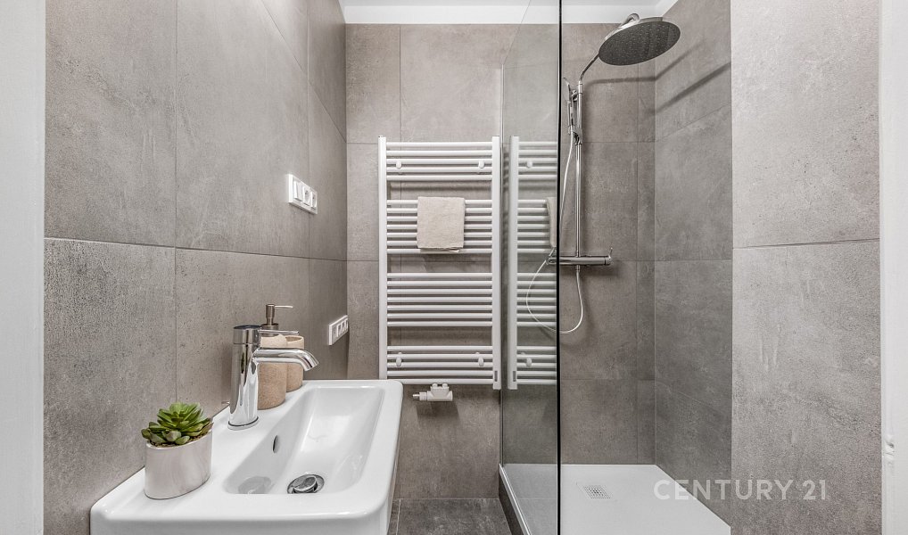 Pronájem bytu 2+kk 50 m², Praha – náhled fotky 9