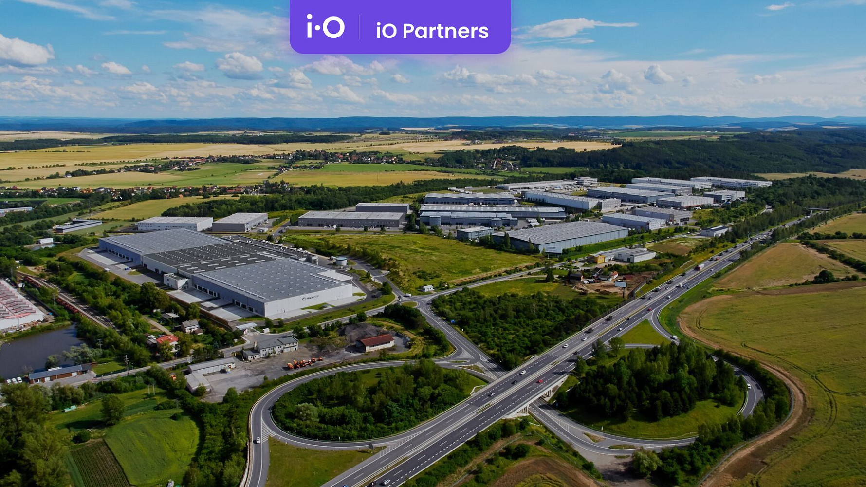 Pronájem skladovacích prostor 1 769 m² – fotografie 3