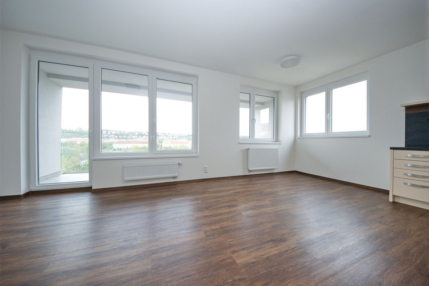 Prodej bytu 2+kk 58 m² – pohled 4