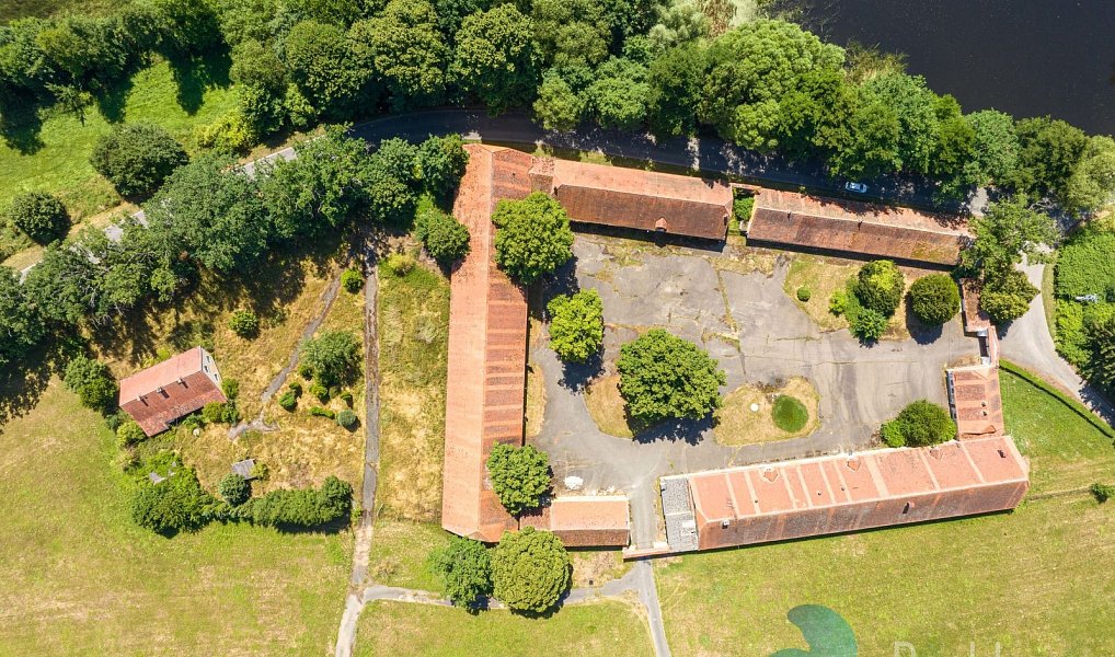 Prodej zemědělského objektu 2 300 m², Králova Lhota – náhled fotky 6