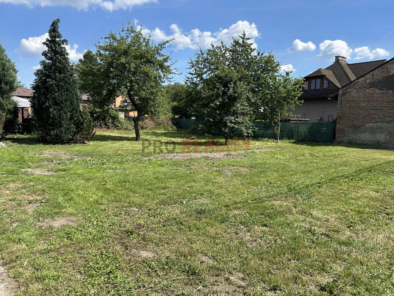 Prodej stavebního pozemku 835 m²