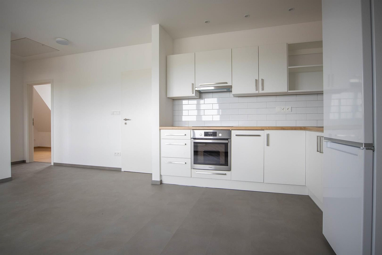Pronájem bytu 3+kk 98 m² – fotografie 4