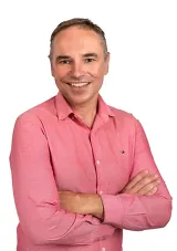 Makléř Michal Jiříček