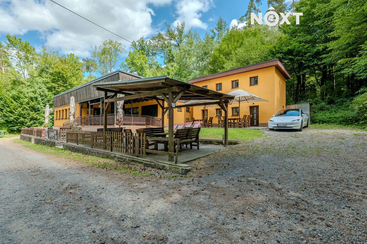 Prodej komerčního objektu (jiného typu) 304 m² – fotografie 4