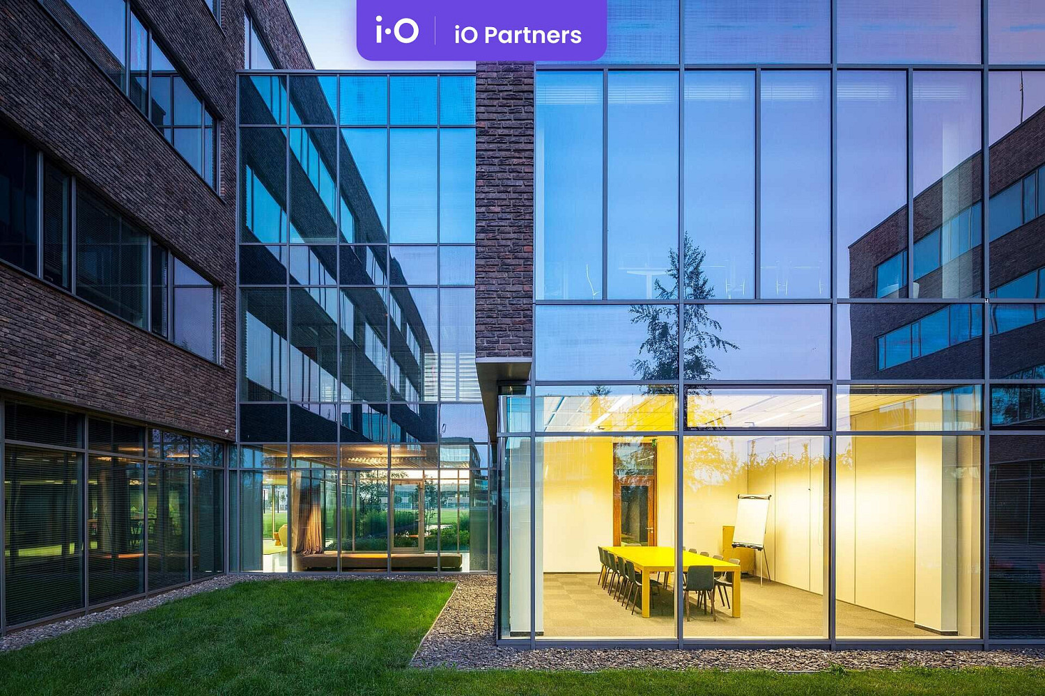 Pronájem skladovacích prostor 1 747 m² – fotografie 3