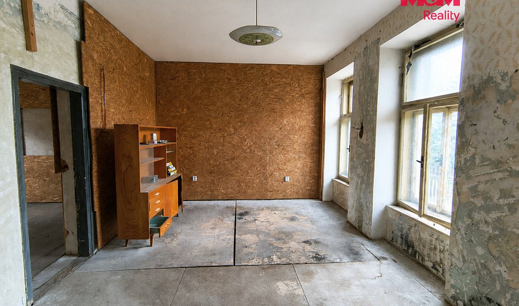Prodej domu 215 m² s pozemkem 2 616 m², Bochov – náhled fotky 4