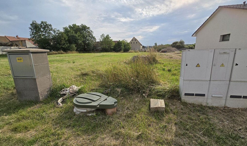 Prodej stavebního pozemku 1 605 m², Staňkovice – náhled fotky 6