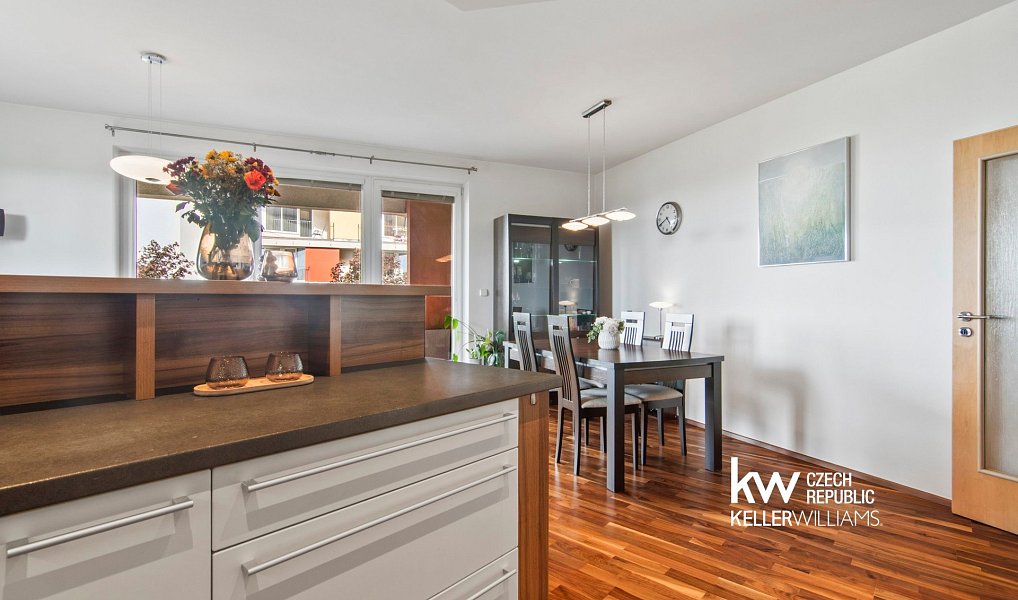 Prodej bytu 4+kk 95 m², Praha – náhled fotky 12